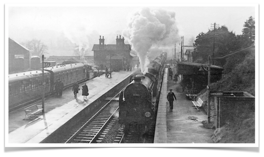 Robertsbridge station looking in the direction of Hastings, 1954